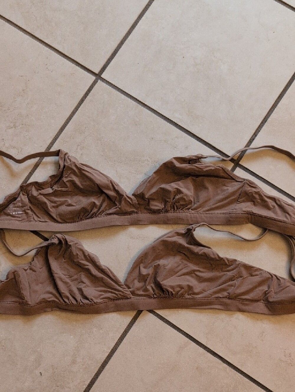 NEW Quince 2-pack Bras Second Skin Crossover Bralette Mocha Tan Size XL - Picture 2 of 7